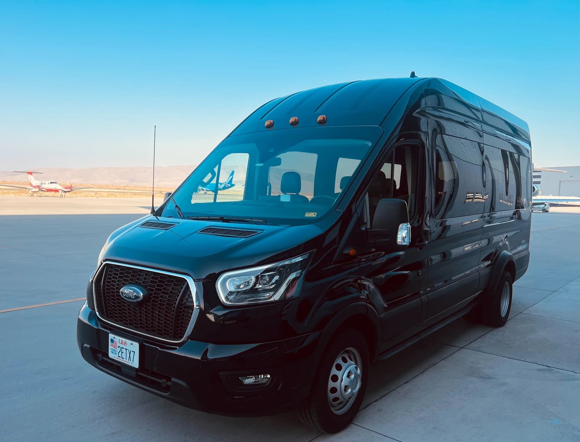 LUXURY EXECUTIVE / SPRINTER VAN